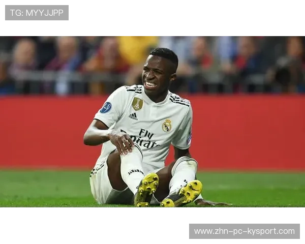 皇马转移球速度加快，维尼修斯抽射稍高